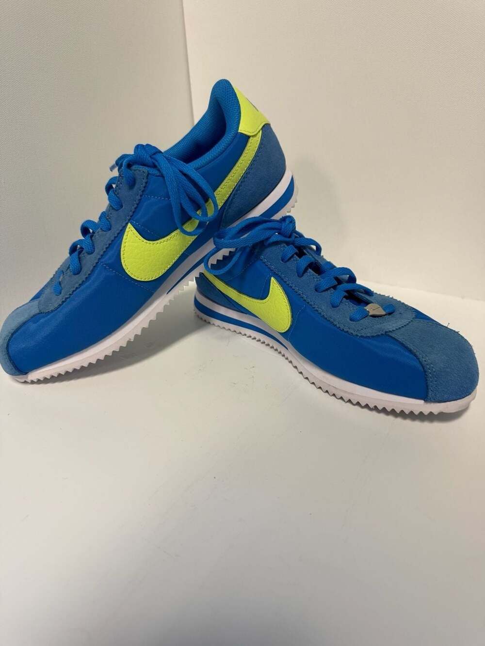 Nike Cortez Size 6Y Blue Volt Sneakers IB7748-406 Brand New